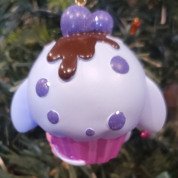 Eeyore Blueberry Muffin Disney Munchlings Sketchbook Ornament – Baked Treats - Picture 2 of 2